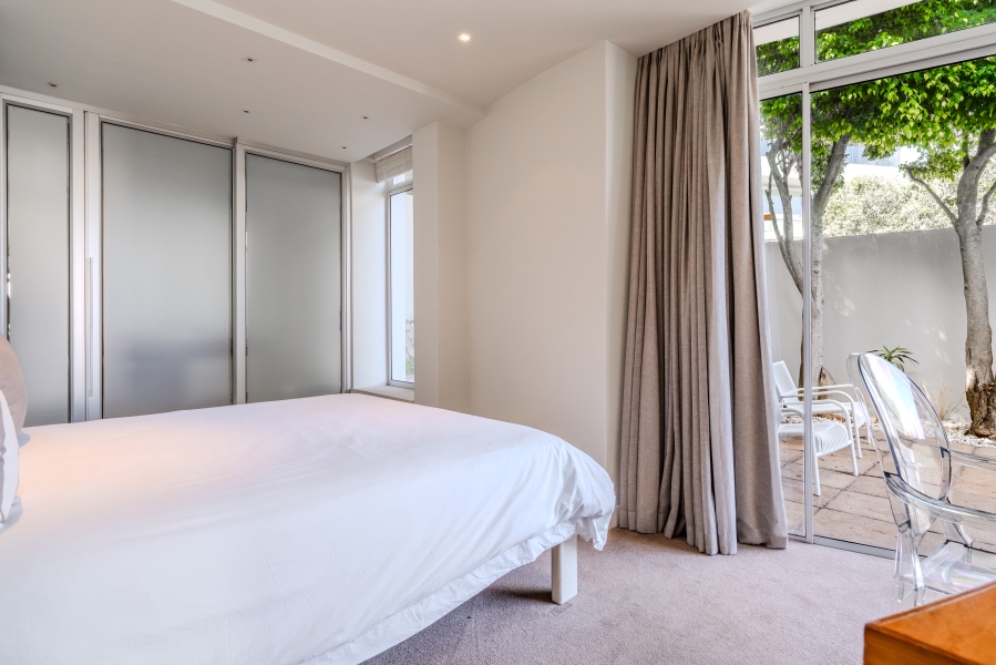 8 Bedroom Property for Sale in Camps Bay Western Cape